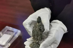 Mở mộ, phát hiện 2 tượng Phật bằng đồng cổ nhất Trung Quốc