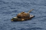 Phát hiện xe tăng bí ẩn trôi nổi trên biển Indonesia