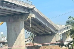 Cây cầu hơn 50 tỷ đồng bị sập khi sắp hoàn thành