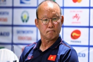 HLV Park: 'Trọng tài nên xem lại trận thua của tuyển Việt Nam'