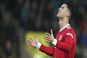 Man United bị top 4 bỏ xa, Ronaldo đối mặt với tình cảnh trớ trêu nhất sự nghiệp