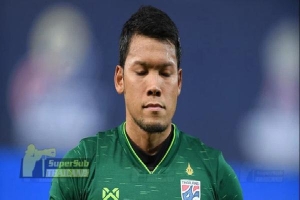 Thủ môn tuyển Thái Lan nhận tin bố mất ngay trước chung kết AFF Cup 2020