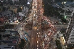Hà Nội: Va chạm giao thông trên đường vành đai, người dân vất vả lưu thông trong những giờ cuối cùng của năm 2021