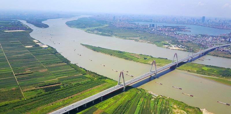 Sông Hồng đoạn chảy qua khu vực Hà Nội. Ảnh: Phạm Hùng.