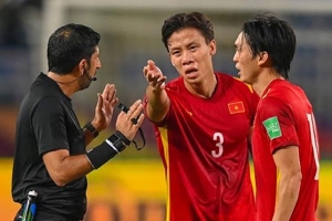 FIFA phạt tuyển Việt Nam gần 150 triệu đồng