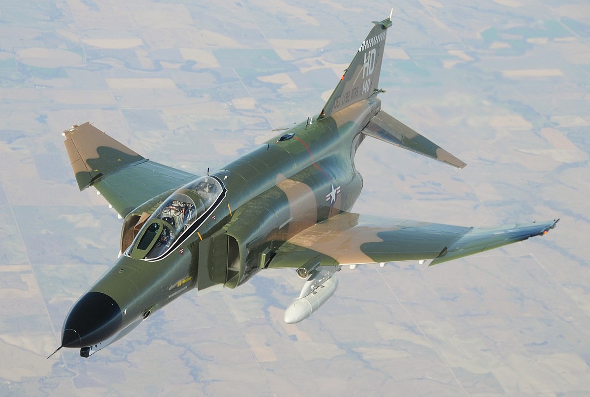 Tung hoanh khap noi nhung F-4 van so nhat khi gap MiG-21 Viet Nam-Hinh-3