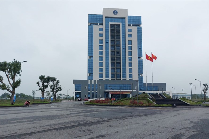 Tòa nhà hiệu bộ Trường Đại học Hà Tĩnh. Ảnh: Trần Tuấn.