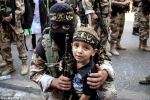 Bị bao vây, IS dùng hơn 700 bé trai làm 'lá chắn sống'