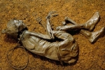 Bí mật xác ướp 2.400 tuổi có dây thừng tròng quanh cổ