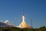 NASA hào hứng khi tên lửa SpaceX đâm vào Mặt trăng