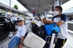 Cảnh hành khách chen chúc ở sân bay Tân Sơn Nhất