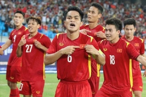 HLV Đinh Thế Nam tiến cử cầu thủ U23 Việt Nam cho ông Park Hang-seo