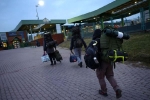Người gốc Việt sơ tán khỏi Ukraine: 'Tôi suýt bị giẫm đạp ở ga tàu'