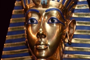 Sốc: bảo vật của pharaoh 3.300 tuổi là sản phẩm ngoài hành tinh