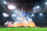 Video: Kinh hoàng cảnh tượng CĐV Ajax đốt sân vận động Johan Cruyff
