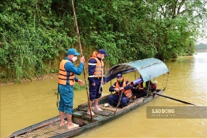 Vụ lật đò tại Tuyên Quang: Việc tìm kiếm nạn nhân mất tích gặp khó khăn