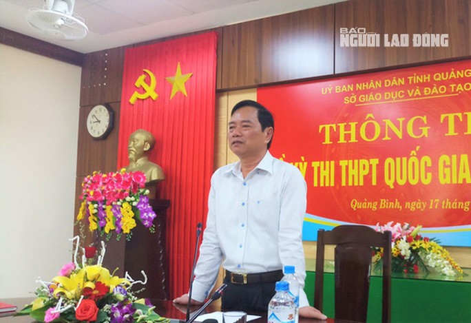 Ông Đinh Quý Nhân trong một lần chủ trì họp báo về kỳ thi THPT Quốc gia.