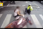 Clip: Bị thổi phạt, người phụ nữ hung hăng tát cảnh sát giao thông