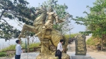 Xác minh thông tin về bức tượng Trần Hưng Đạo tại Hồ Mây Park