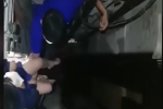 Clip: Nghẹt thở giây phút giải cứu bé trai 4 tuổi mắc kẹt dưới hố thang máy ở Hà Nội