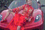 Cô dâu nổi hứng chụp ảnh bên siêu xe đón dâu, cách tạo dáng gây xôn xao dư luận