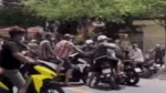 CLIP: Cận cảnh vụ nổ súng bắn người trước cổng TAND tỉnh Tiền Giang