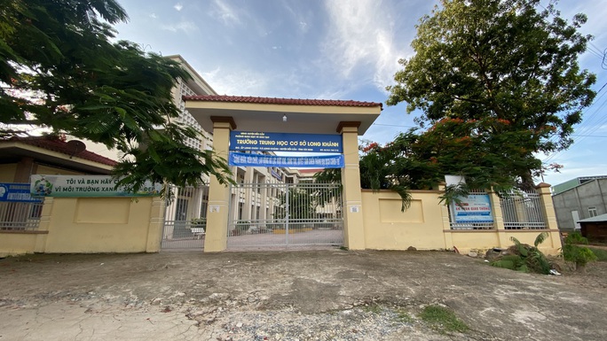 Trường THCS Long Khánh (huyện Bến Cầu, tỉnh Tây Ninh).