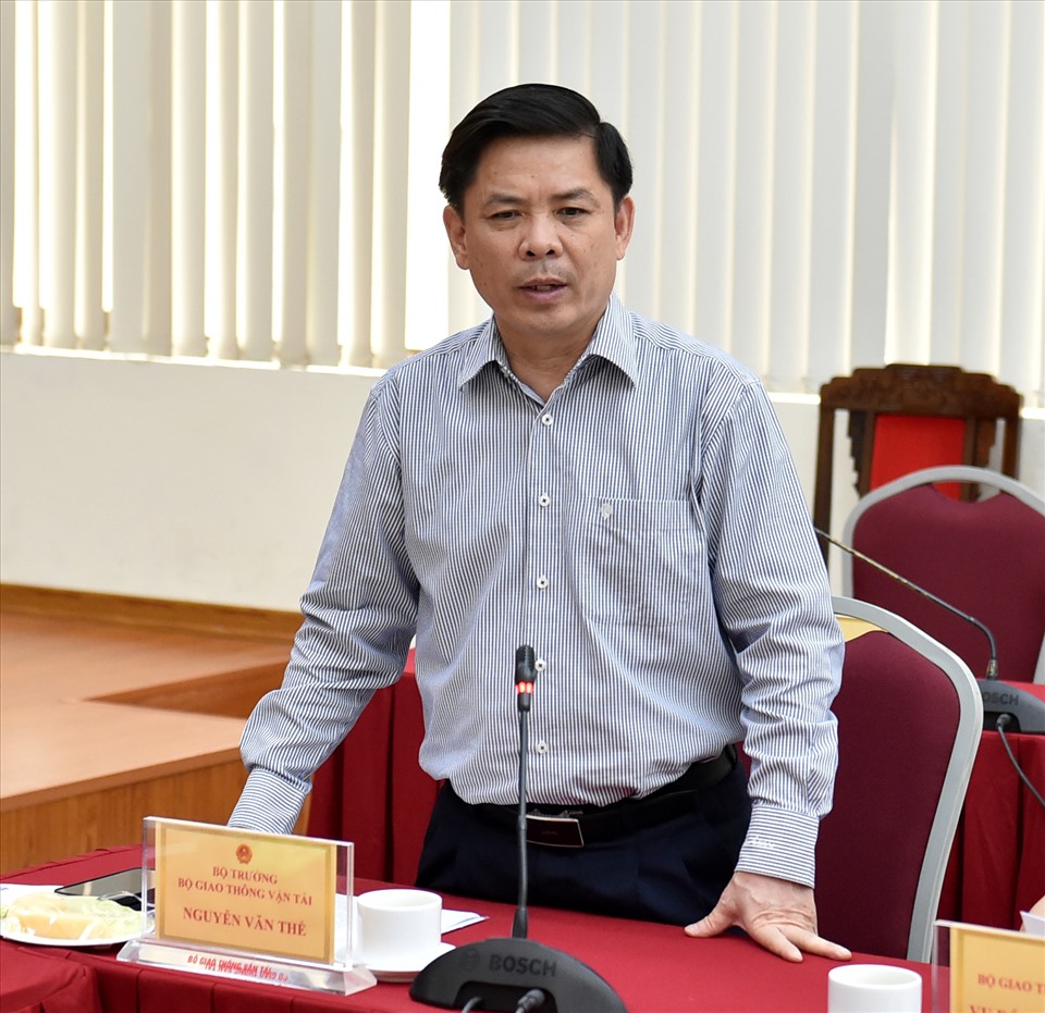 Bộ trưởng Bộ Giao thông vận tải Nguyễn Văn Thể phát biểu tại cuộc làm việc. Ảnh: Đức Tuân.