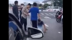 Đà Nẵng: Công an truy tìm kẻ tham gia đánh hội đồng tài xế trên phố