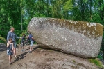 Giải mã bí mật tảng đá khổng lồ nặng 137 tấn nhưng ai cũng có thể di chuyển, hé lộ mẹo nhỏ mà nhiều người không biết