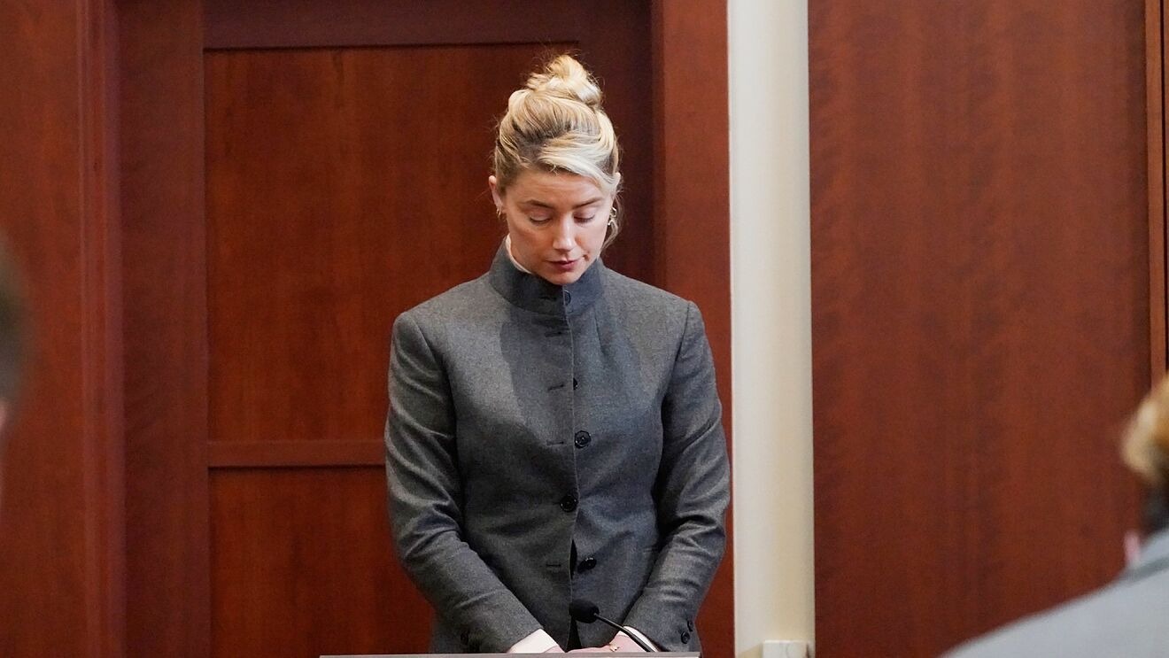 Amber Heard trở lại bục cho lời khai sau một tuần phiên tòa tạm nghỉ. Ảnh: Marca.