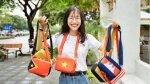 Bắc Giang: Cô gái biến vải jean cũ thành bộ sưu tập túi xách 