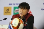 HLV Shin: 'Tôi sẽ cho lứa cầu thủ này đá AFF Cup và Asian Cup'