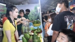 Nông dân ở Bình Phước mang trái cây thơm ngon đến hội chợ triển lãm
