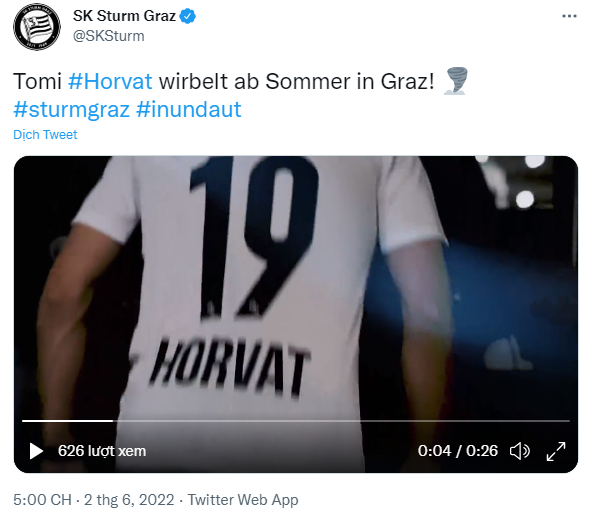 Tomi Horvat mang áo số 19 sau khi gia nhập Sturm Graz.