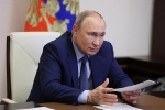 Tổng thống Zelensky ký lệnh trừng phạt Tổng thống Putin