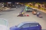 Clip: Cướp táo tợn giật túi xách, kéo người phụ nữ văng khỏi xe máy