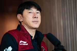 HLV Shin từ chối rời đội tuyển Indonesia