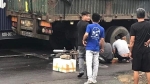 Đồng Nai: Xe máy va chạm xe container trên quốc lộ 1 khiến 1 bé gái tử vong
