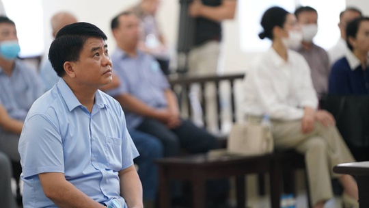Bị cáo Nguyễn Đức Chung tại phiên tòa mới đây.