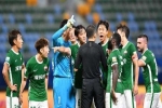 Trọng tài Trung Quốc nhận phán quyết bất ngờ sau sai lầm dẫn tới bị cầu thủ tấn công