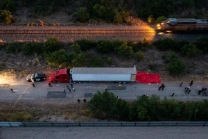 Tình tiết bi thảm vụ 51 người chết trong thùng xe container ở Mỹ