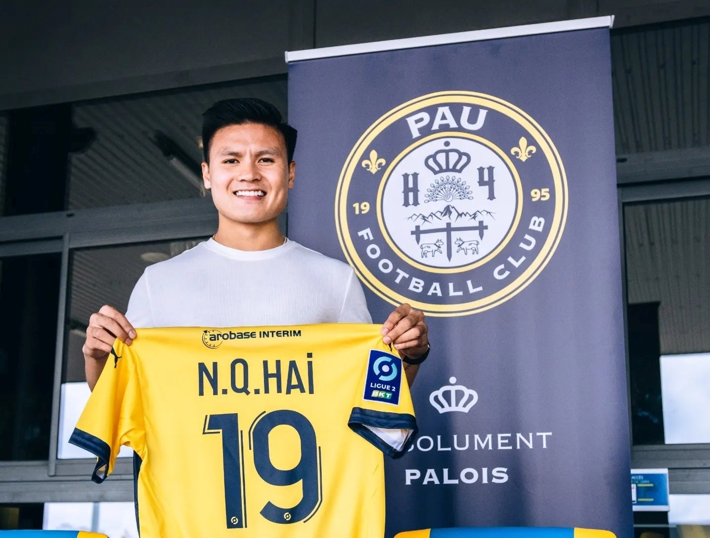 Quang Hải là 1 trong 10 tân binh của Pau FC ở mùa hè này.