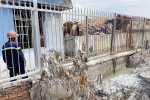 Hàng trăm hộ dân ở TP.HCM bỏ nhà đi lánh nạn sau vụ cháy kho hóa chất