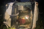 Lật xe chở đoàn khách du lịch, ít nhất 3 người chết