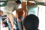 'Chuyến xe bất ổn': Hành khách tá hỏa khi thấy có rắn bò trên xe