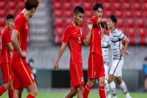 Đội nhà chịu thất bại nặng nề, báo Trung Quốc cay đắng: 'Thật may là chỉ thua có 3 bàn'