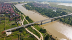 Bắc Giang: Người dân phơi thóc, chăn thả gia súc trên cây cầu được đầu tư cả trăm tỷ