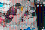Khoảnh khắc bác sĩ bị người nhà bệnh nhân bóp cổ, hành hung tại Bệnh viện Gia Định