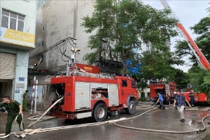 3 cảnh sát hy sinh khi chữa cháy quán karaoke ở Hà Nội